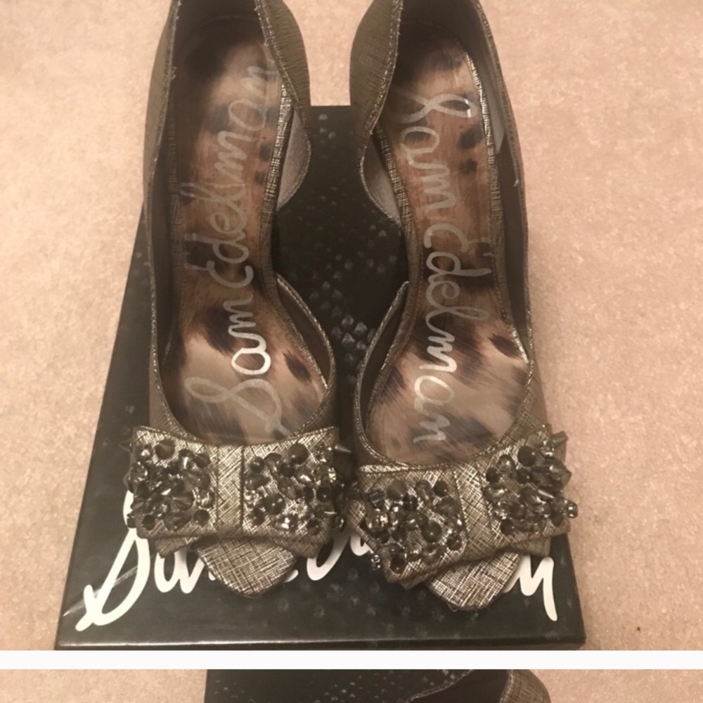 Sam Edelman peep toe pumps